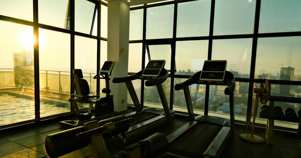 Fitness room at Hyde Melbourne Place